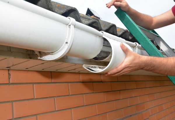 Cost of Gutter Seam Repair in Holly Springs